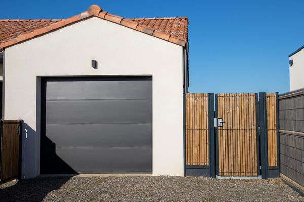 Aanbouw werf en renovatiewerk