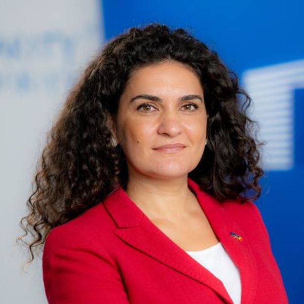 Anca Dragu Președinta Senatului, Parlamentul României Anca Dragu Președinta Senatului, Parlamentul României