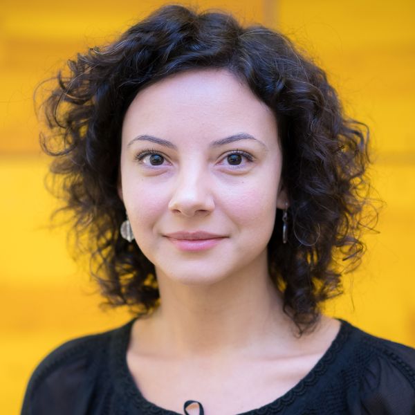 Denisa Diaconu Analist, Energy Policy Group Denisa Diaconu Analist, Energy Policy Group