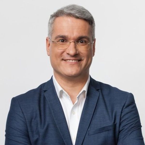 Dragoș Pîslaru Membru al Parlamentului European