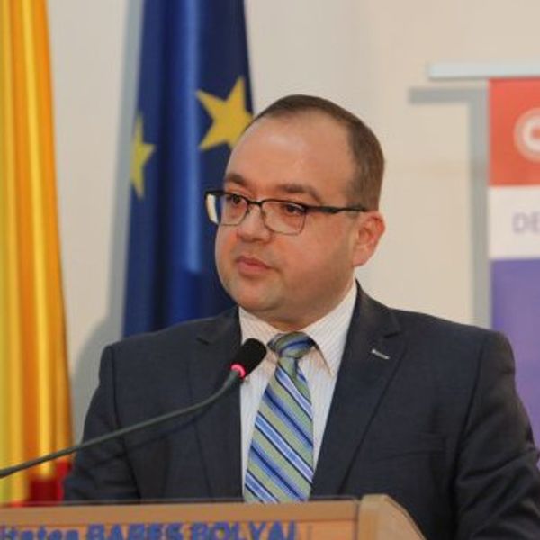 Valentin Naumescu Președinte, Inițiativa pentru Cultură Democratică Europeană (ICDE) Valentin Naumescu Președinte, Inițiativa pentru Cultură Democratică Europeană (ICDE)